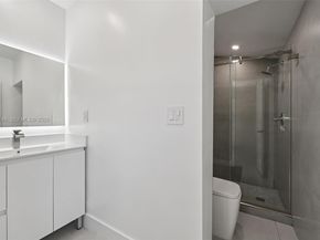 5152 SW 6th St, Miami FL 33134