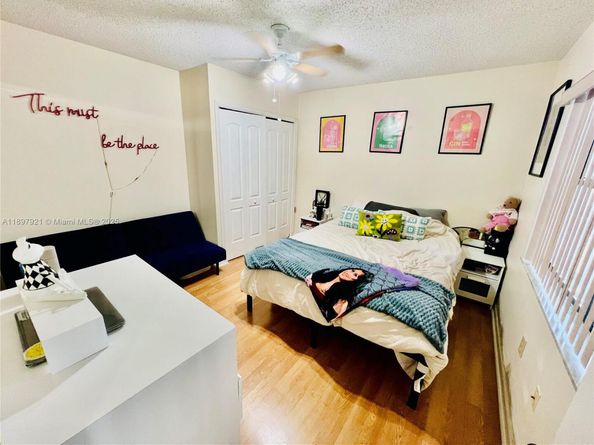 1021 Mockingbird Ln 215, Plantation FL 33324