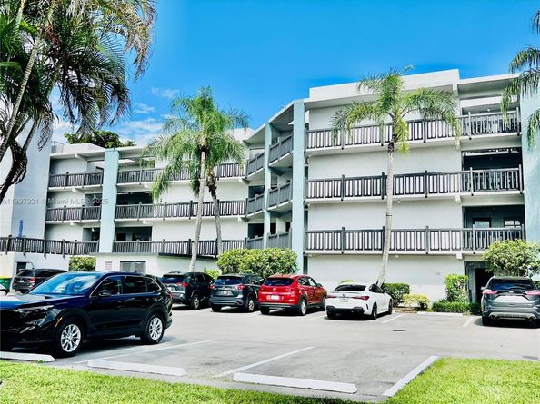1021 Mockingbird Ln 215, Plantation FL 33324