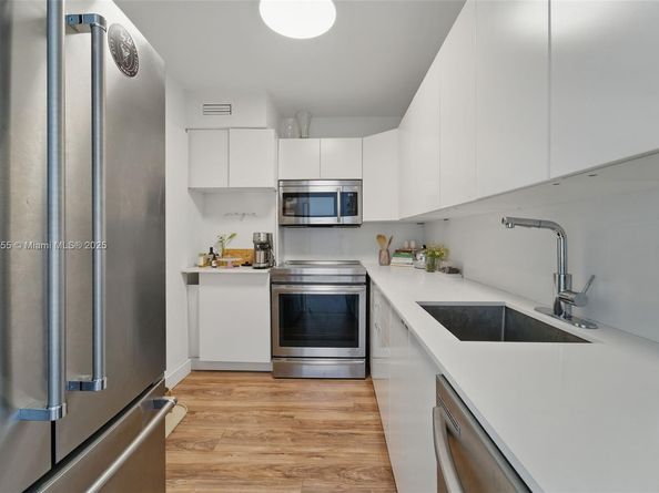 3 Island Ave 12J, Miami Beach FL 33139