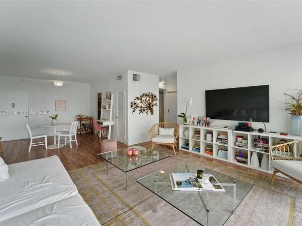 3 Island Ave 12J, Miami Beach FL 33139