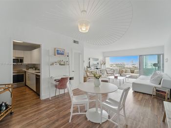 3 Island Ave