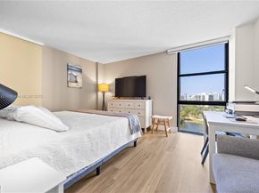 20301 W Country Club Dr 1623, Aventura FL 33180