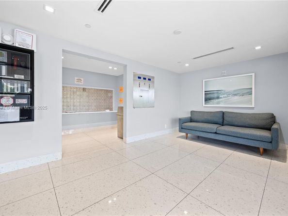 20301 W Country Club Dr 1623, Aventura FL 33180