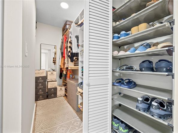 20301 W Country Club Dr 1623, Aventura FL 33180