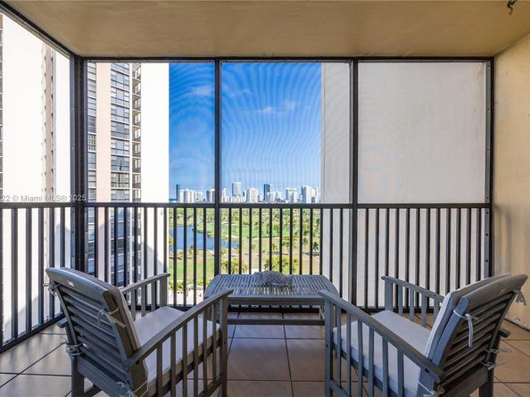 20301 W Country Club Dr 1623, Aventura FL 33180