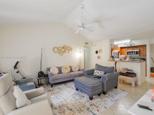 875 Riverside Dr 735, Coral Springs FL 33071