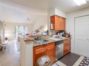 875 Riverside Dr 735, Coral Springs FL 33071