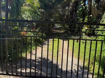 Undisclosed Address #A11908676