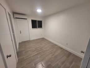 599 NW 33rd St, Miami FL 33127