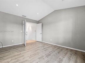 11625 NW 11Th St 11625, Pembroke Pines FL 33026