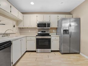 11625 NW 11Th St 11625, Pembroke Pines FL 33026