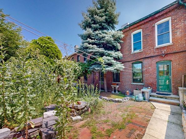 160 Franklin St, Boston MA 02134