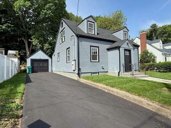 714 Lynnfield St, Lynn MA 01904