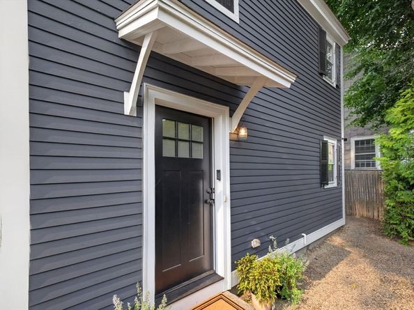 3 Federal Ct 3, Salem MA 01970