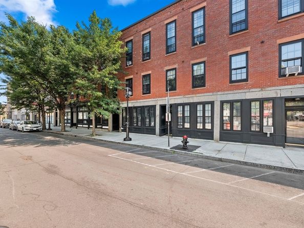 157-165 Winnisimmet St 3C, Chelsea MA 02150