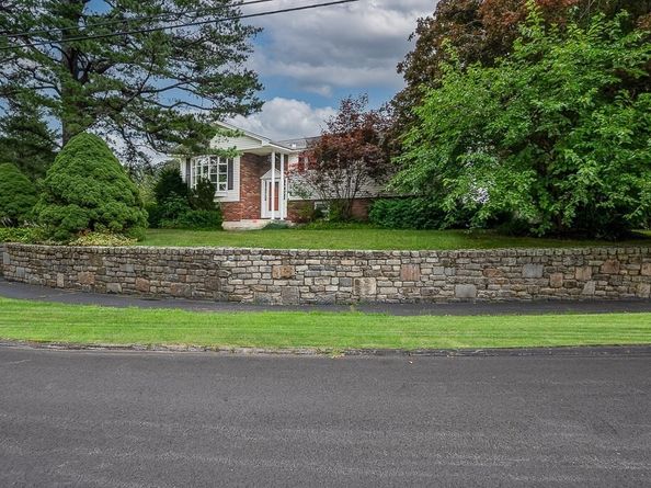 36 Roman Dr, Shrewsbury MA 01545
