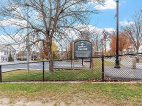 10 Windsor Street, Worcester MA 01605