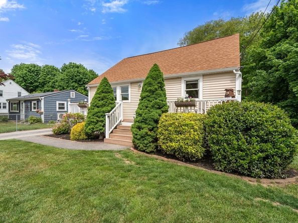 1080 Ocean St, Marshfield MA 02050