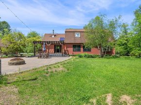 72 Mile Ln, Ipswich MA 01938