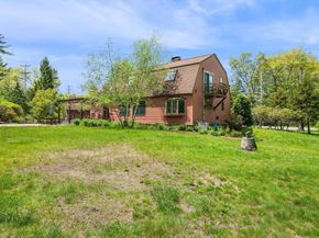 72 Mile Ln, Ipswich MA 01938