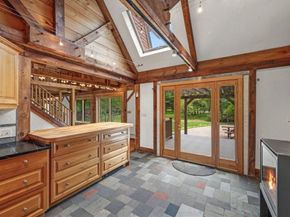72 Mile Ln, Ipswich MA 01938