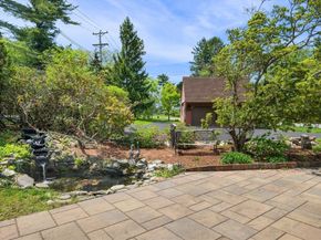 72 Mile Ln, Ipswich MA 01938