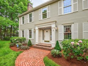 7 Village Green Lane, Holden MA 01520
