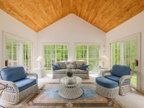 7 Village Green Lane, Holden MA 01520