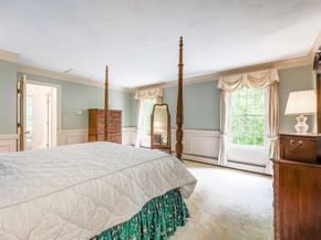 7 Village Green Lane, Holden MA 01520