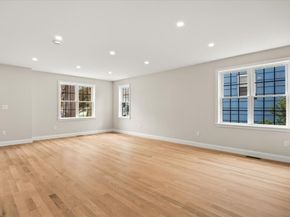 33 Glendale Ave, Brockton MA 02301