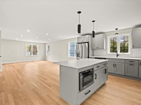 33 Glendale Ave, Brockton MA 02301
