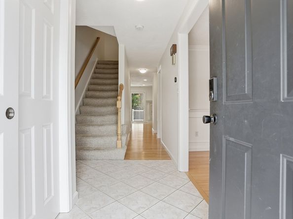 35 Casey Circle 35, Waltham MA 02451