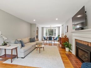 517 Pearl St, Reading MA 01867