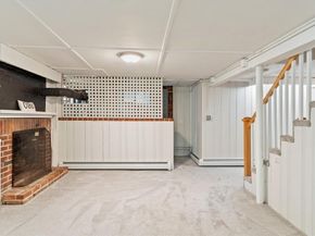 517 Pearl St, Reading MA 01867