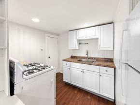 72 Leyden St, Boston MA 02128