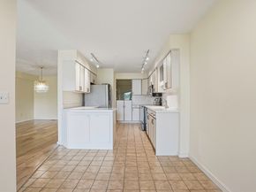 74 S Quinsigamond Ave 2, Shrewsbury MA 01545