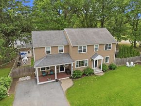 5 Laclede Avenue, Framingham MA 01701