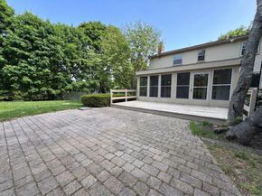 153 High St, Topsfield MA 01983