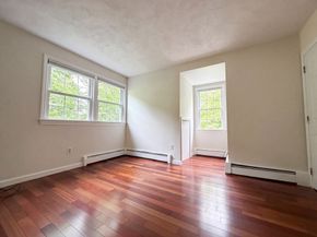 153 High St, Topsfield MA 01983