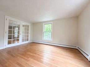 153 High St, Topsfield MA 01983