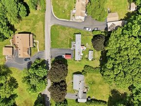 8 Donahue Ln, Grafton MA 01536