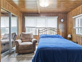 8 Donahue Ln, Grafton MA 01536