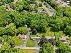 8 Donahue Ln, Grafton MA 01536