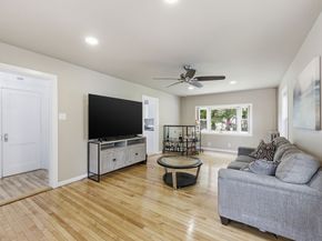 22 Lauf St, Worcester MA 01602