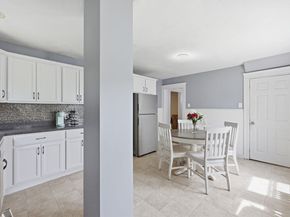 22 Lauf St, Worcester MA 01602