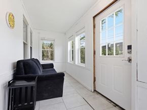 22 Lauf St, Worcester MA 01602