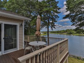 49 Edgewater Way, Wareham MA 02571