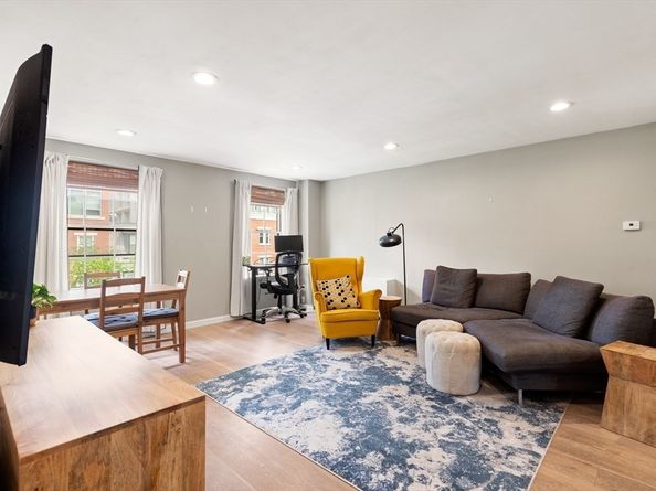 17 Bowdoin St. 4C, Boston MA 02114
