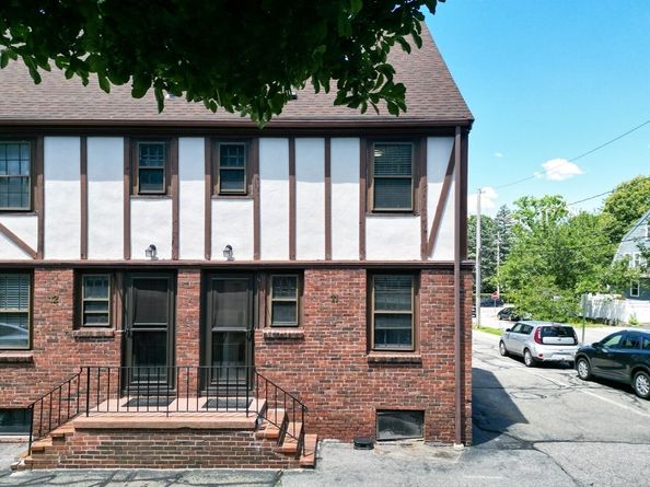 247 Washington St 11, Winchester MA 01890